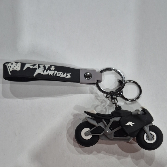 Fast & Furious Motorcycle Keychain With Rubber Strap - Picture 1 of 4
